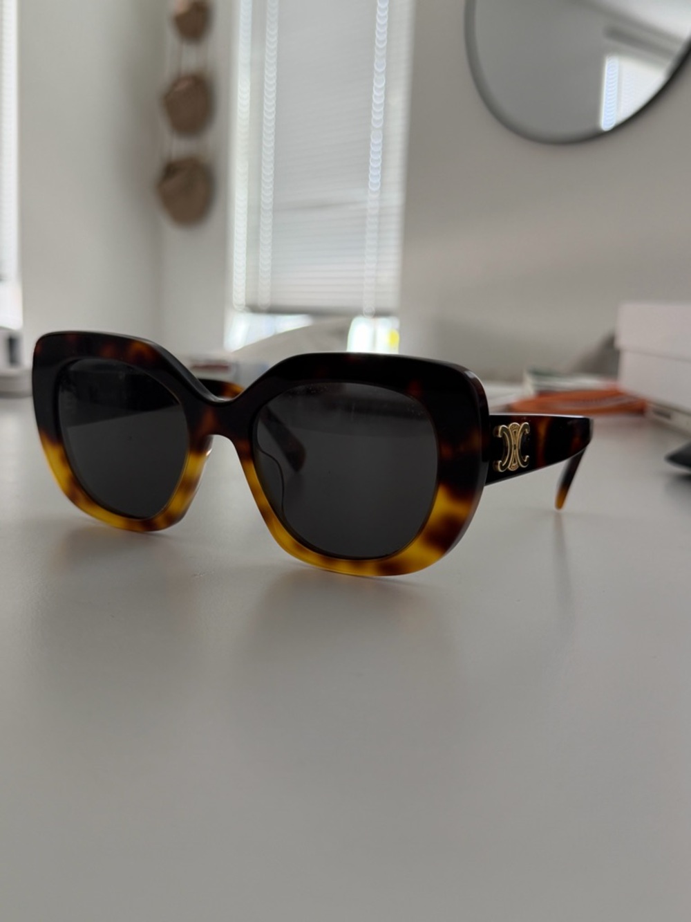 Celine Tortoise Square Sunglasses with Gold Triomphe Logo - Picture 5 of 6